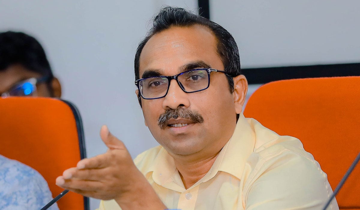 වසීම් සිද්ධිය යට ගැහුවේ සිරිපාල හෝ ඥානරත්නම් නෙමේ රට පාලනය කළ පාලකයන්